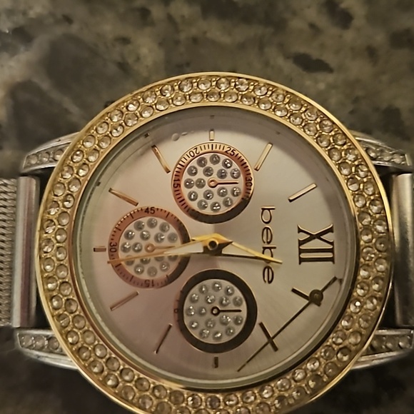 Watch - Picture 2 of 4